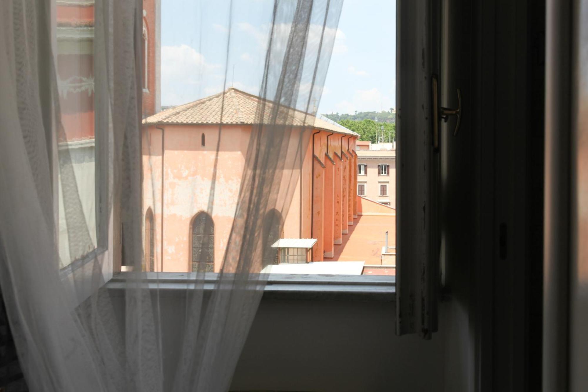 White Vatican Rome Bagian luar foto